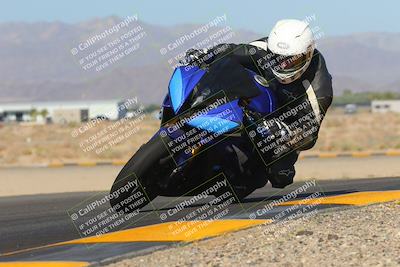 media/Oct-08-2022-SoCal Trackdays (Sat) [[1fc3beec89]]/Turn 9 Inside (10am)/